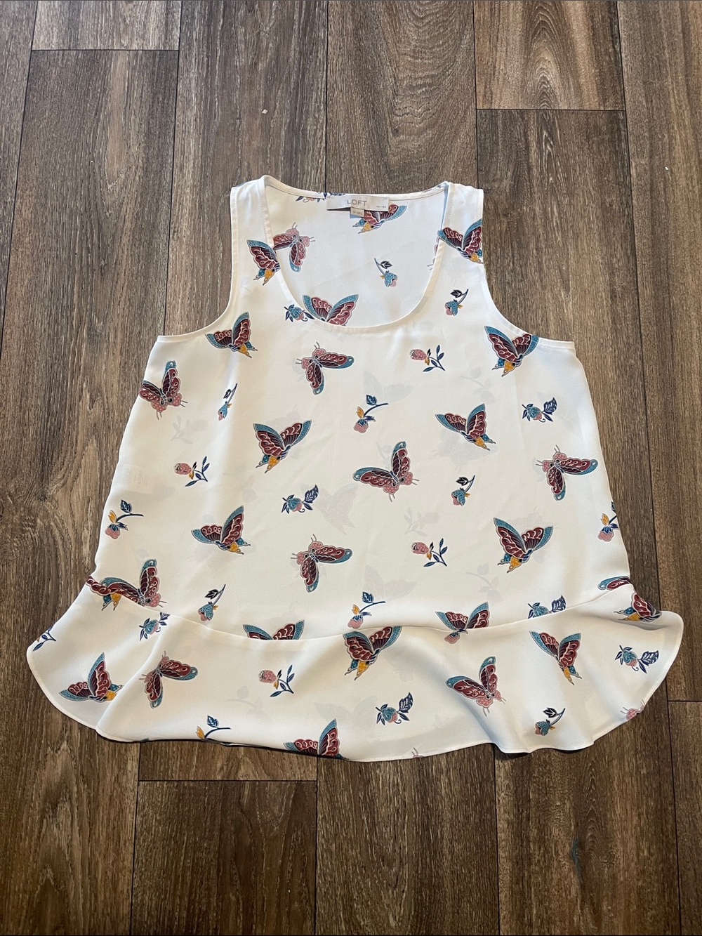 Women’s Loft Butterfly-Print Sleeveless Ruffle Hem Top - White